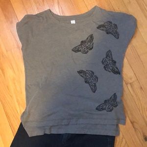 Grey tshirt with butterflies